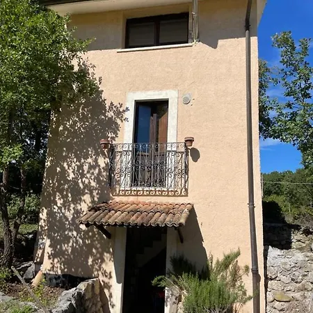 Il Casaletto Nel Bosco Vakantiehuis Scurcola Marsicana